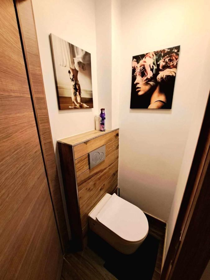 Chambre Dans Une Maison D'Hote Lieja Exterior foto