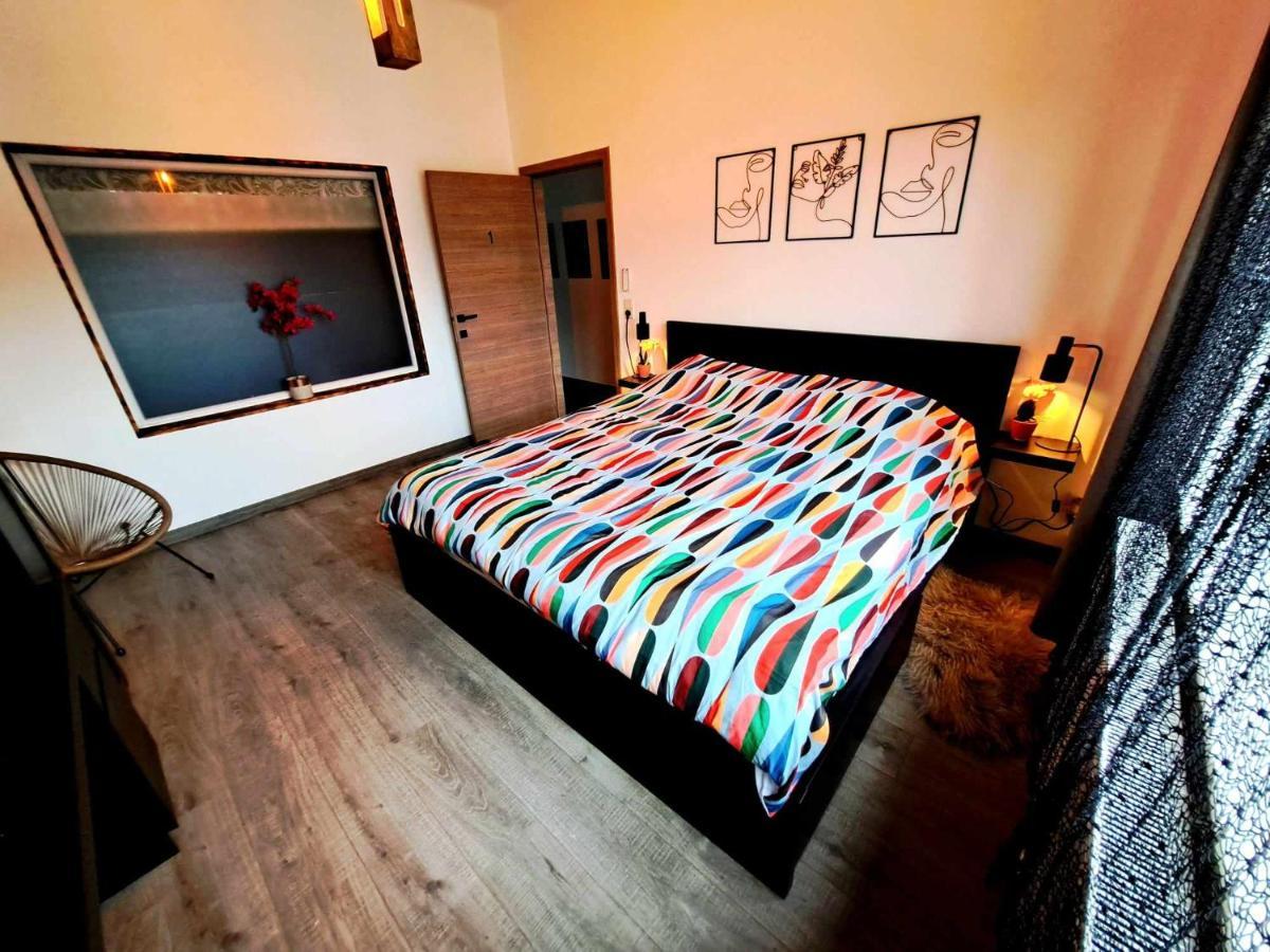 Chambre Dans Une Maison D'Hote Lieja Exterior foto